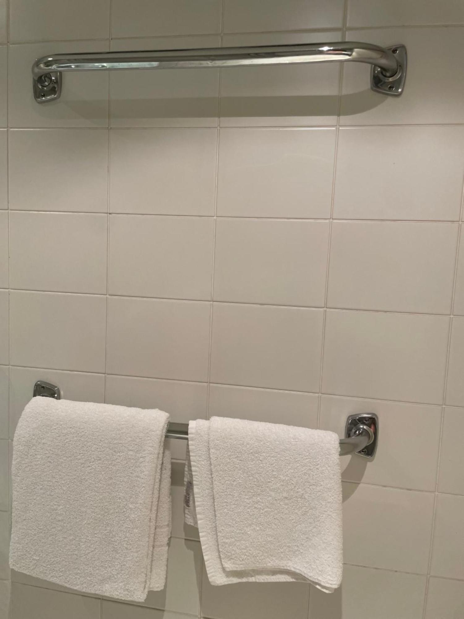 Hotel Bitterfelder Hof Ruang foto